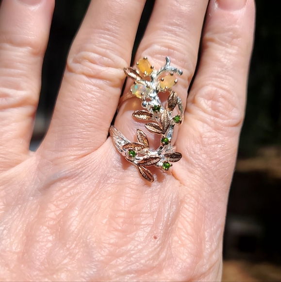 Opal and Chrome Diopside sterling floral wreath finger cuff sz 6.5 - Picture 3 of 10